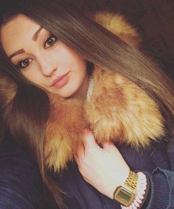 Александра, 25